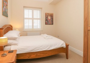 12 EAGLE PARADE, family friendly, luxury holiday cottage in Buxton