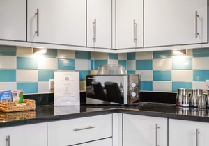12 - Heathrow Living Serviced Apartments by Ferndale