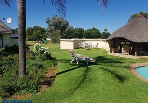 12 On Vaal Drive Guesthouse