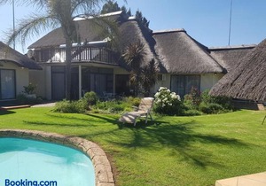 12 On Vaal Drive Guesthouse