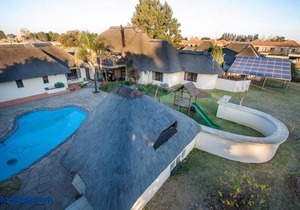 12 On Vaal Drive Guesthouse