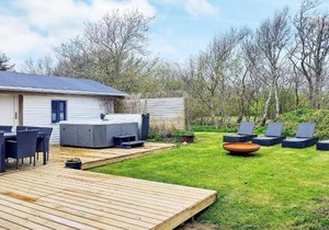 12 person holiday home in Vestervig-By Traum