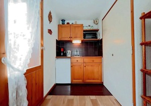 120m from ski slopes, 2nd floor, balcony, parking, tv, ski locker, 21m², Les Houches