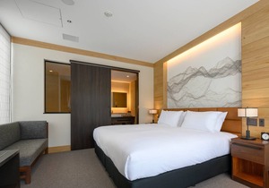 122 m² Hotel ∙ 3 bedrooms ∙ 8 guests