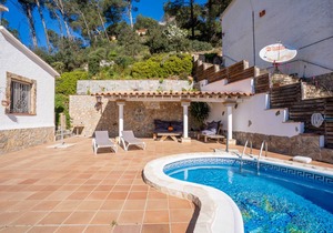 129 m² Cabin ∙ 2 bedrooms ∙ 4 guests