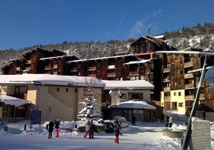 130m from ski slopes, 4th floor, balcony, parking, tv, ski locker, 35m², La Norma