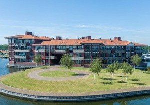 135 m² Apartment ∙ 2 bedrooms ∙ 4 guests