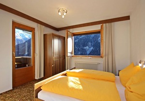 135 m² Apartment ∙ 5 bedrooms ∙ 10 guests