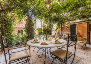 135 m² Apartment ∙ 3 bedrooms ∙ 5 guests