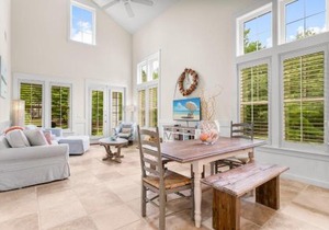 1383 Laurel Grove