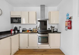 14 At The Beach, Torcross - an apartment that sleeps 4 guests in 2 bedrooms