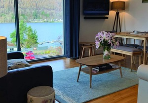 14 Loch View in Kenmore
