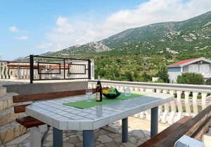 140 m² Accommodation ∙ 6 bedrooms ∙ 12 guests