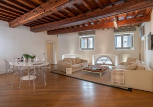 140 m² Apartment ∙ 2 bedrooms ∙ 5 guests