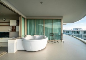 140 m² Apartment ∙ 2 bedrooms ∙ 4 guests