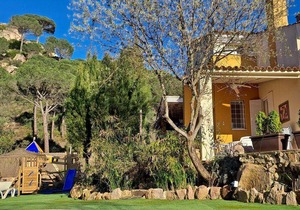 140 m² Apartment ∙ 3 bedrooms ∙ 4 guests