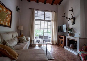 140 m² Apartment ∙ 3 bedrooms ∙ 5 guests