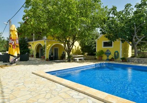 140 m² Apartment ∙ 3 bedrooms ∙ 6 guests