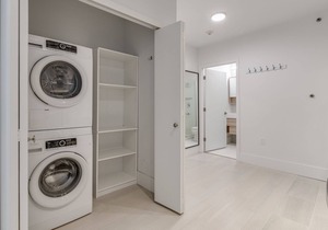 1425 Haro St - 2 Bedrooms - Downtown Vancouver