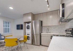 1425 Haro St - 2 Bedrooms - Downtown Vancouver