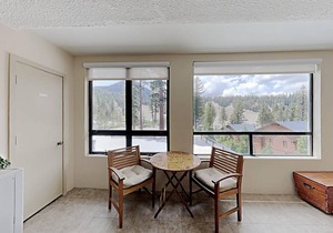 144 m² Condo ∙ 3 bedrooms ∙ 6 guests