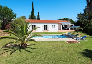 145 m² Apartment ∙ 3 bedrooms ∙ 6 guests