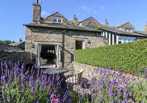145 m² Cottage ∙ 4 bedrooms ∙ 8 guests