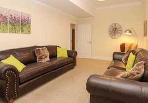 145 m² Cottage ∙ 4 bedrooms ∙ 8 guests