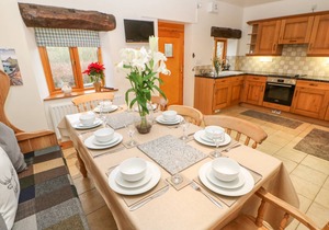 145 m² Cottage ∙ 4 bedrooms ∙ 8 guests