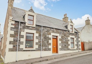 145 m² Cottage ∙ 4 bedrooms ∙ 7 guests