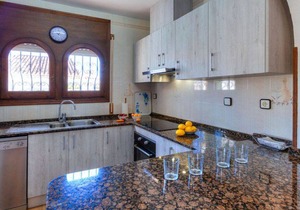145 m² House ∙ 3 bedrooms ∙ 6 guests