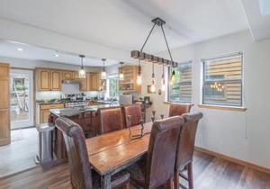 1486 Oak- Grandview