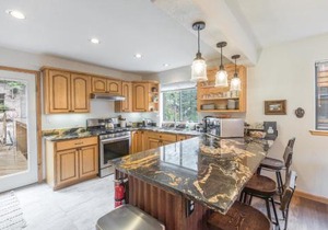 1486 Oak- Grandview