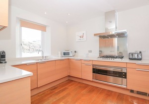 15 DART MARINA, luxury holiday cottage in Dartmouth