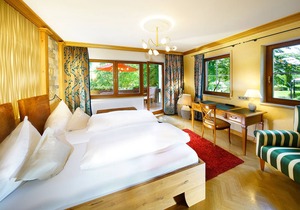 15 Grohl Castle Suite