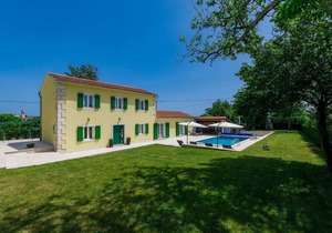 150 m² Accommodation ∙ 4 bedrooms ∙ 8 guests