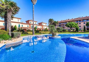 150 m² Apartment ∙ 3 bedrooms ∙ 6 guests