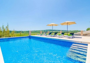 150 m² Villa ∙ 3 bedrooms ∙ 6 guests
