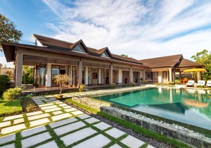 1500 m² Villa ∙ 3 bedrooms ∙ 6 guests
