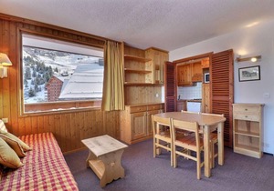 150m from resort center, 2nd floor, balcony, ski locker, 33m², Méribel-Mottaret