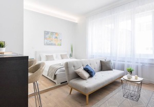 150sqm Main Square Apt!-4 Units-Great for Groups!