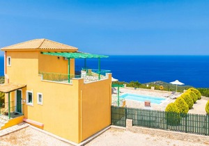 155 m² Villa ∙ 2 bedrooms ∙ 6 guests