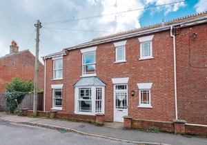 16 Hartington Road, Aldeburgh