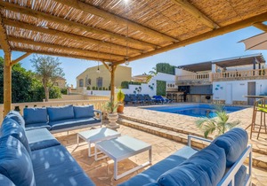 160 m² Villa ∙ 4 bedrooms ∙ 8 guests