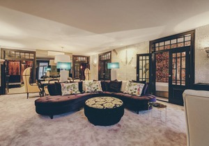 160 m² Apartment ∙ 3 bedrooms ∙ 6 guests