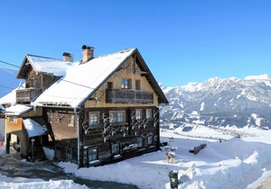 160 m² Apartment ∙ 6 bedrooms ∙ 10 guests