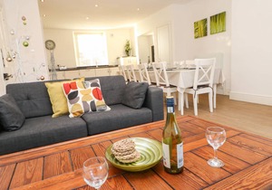 160 m² Cottage ∙ 5 bedrooms ∙ 10 guests