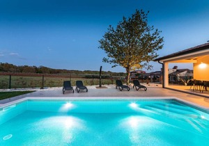 160 m² Villa ∙ 2 bedrooms ∙ 6 guests