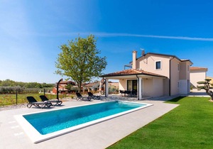 160 m² Villa ∙ 2 bedrooms ∙ 6 guests