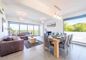 160 m² Villa ∙ 4 bedrooms ∙ 8 guests